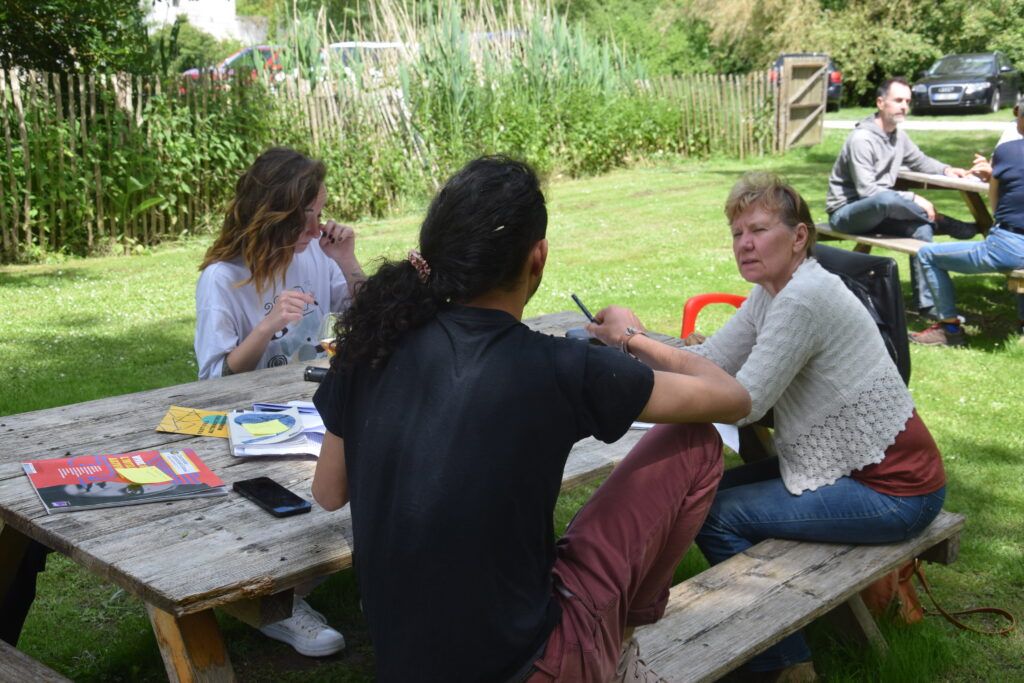 Photo des participant‧es au festival des alternatives numériques